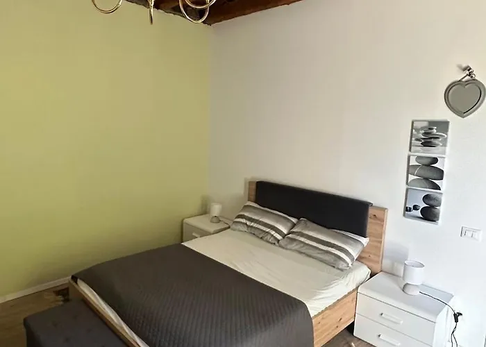 Casa Indipendente Con Giardino Privato E Posto Macchina Gratuito Будинок відпочинку