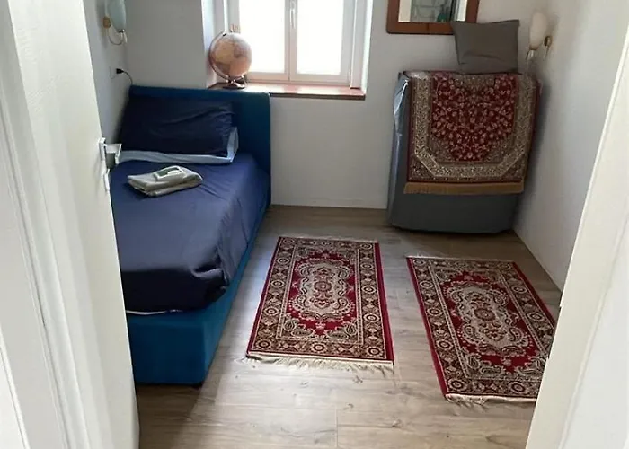 Будинок відпочинку Casa Indipendente Con Giardino Privato E Posto Macchina Gratuito *