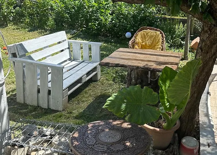 Будинок відпочинку Casa Indipendente Con Giardino Privato E Posto Macchina Gratuito *